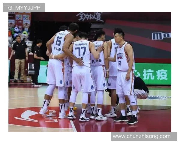 南京篮球队在邀请赛中的强劲表现与战术分析 南京篮球队在邀请赛中的强劲表现与战术分析