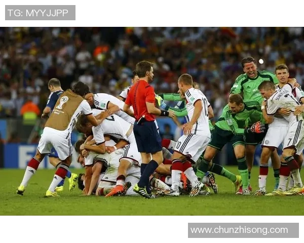 足球明星乞讨高清图片展现体育巨星另一面的人生故事