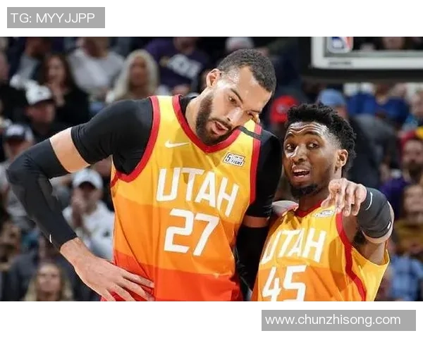 迈阿密足球明星感染新冠病毒后复出训练引发球迷热议