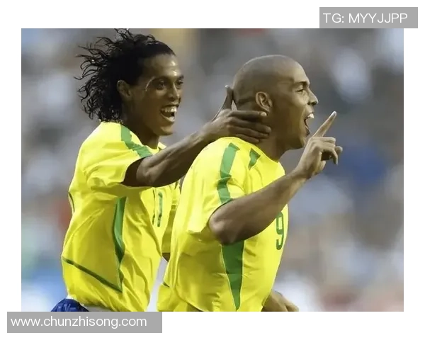 小罗与大罗的足球传奇对决与友谊揭秘足球世界的双子星光辉岁月 小罗与大罗的足球传奇对决与友谊揭秘足球世界的双子星光辉岁月